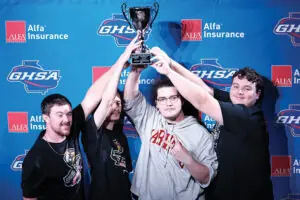 How to organize a successful youth esports tournament