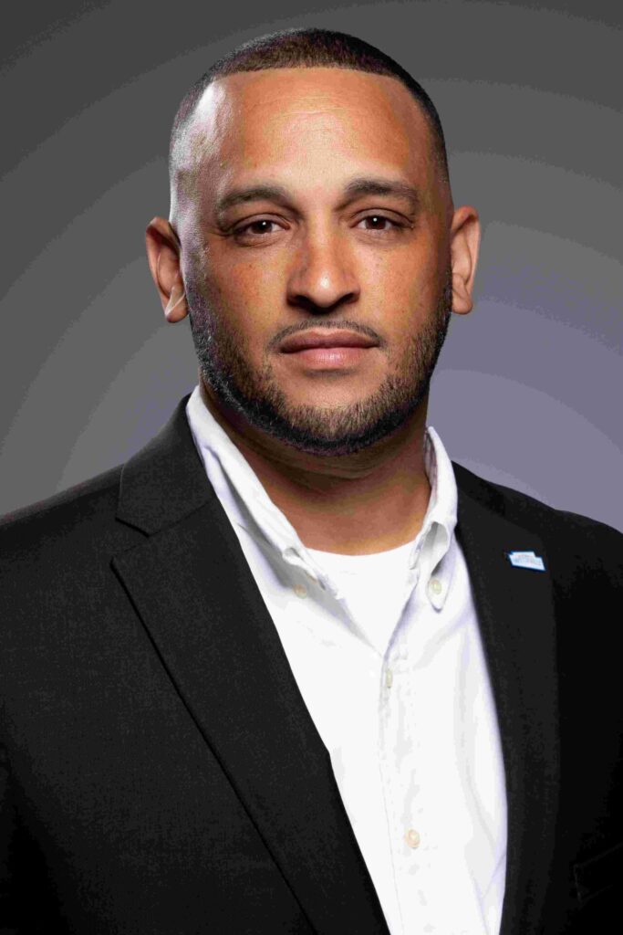 Headshot of Pernell Edwards